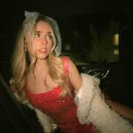 Jenna Davis Instagram - Get in loser we’re going to @meangirls prom night 💖 👗: @nadinemerabi 👛: @dune_london 👠: @camillagabrieli 🎀: @hairbybradleyleake ✨: @styledbylmc Pendry West Hollywood