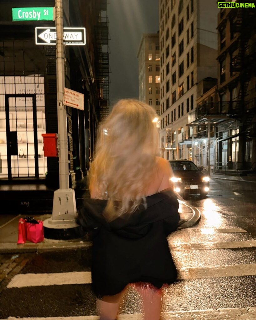 Jenna Davis Instagram - spent 14 hours in nyc <3 SoHo, New York