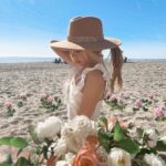 Jenna Davis Instagram - beach picnic anyone? 🤍 pick ur fav 1-6 🧺 Laguna Beach, California