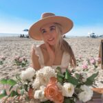 Jenna Davis Instagram - beach picnic anyone? 🤍 pick ur fav 1-6 🧺 Laguna Beach, California