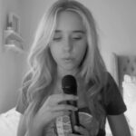 Jenna Davis Instagram - ʕ•́ᴥ•̀ʔっ♡ TAG 3 friends that want bear hugs ♡