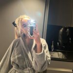 Jenna Davis Instagram - Zürich dump 🖤 Zürich, Switzerland