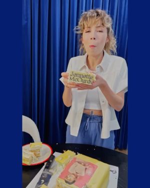Jennette McCurdy Instagram - happy first birthday igmmd. thank you all so much for making this book a NYT bestseller for one entire year. i honestly can’t believe it. i’m grateful every day for the crazy ride this last year has been and for the incredible opportunities that have come from it. it’s thanks to you all ♥️