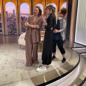 Jennette McCurdy Instagram - i had the great pleasure of speaking with the incomparable @drewbarrymore . i admire drew’s work - her writing, directing, and acting - as well as the grace, humor, and authenticity she navigates her life with. i know authenticity is a very overused word right now but i think there’s no more fitting word for drew !!

also… i have never hugged somebody this much in my life. i couldn’t help it. drew’s energy is radiant and infectious.

link in bio to watch our conversation.