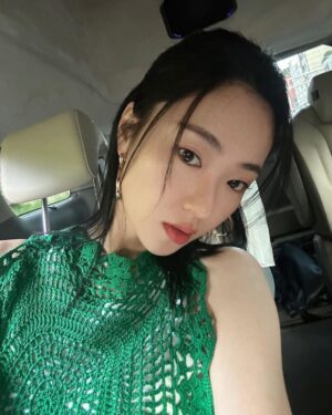 Jeon Yeo-been Instagram - 거미집의 강호세/신미도

요정재형🧚🏻
다녀왔습니다
🙃💕
