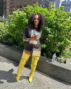 Jess Hilarious Instagram - A high boot can change everything
