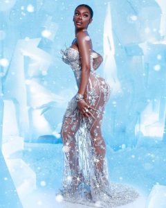 Jess Hilarious Instagram - Black E L S A ❄️ Gown made by @cailaabdul 🤩 Makeup by @krismasluxurylashes Photos by @photomaticsmith 📸 Land of ICE