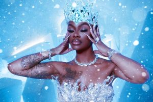 Jess Hilarious Instagram - Ice Vault Vibezzzz ❄️ 

Photos by @photomaticsmith📸 
Makeup by @krismasluxurylashes 
Gown made by @cailaabdul ❄️