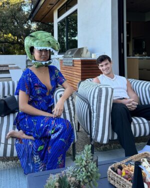 Jesse Tyler Ferguson Instagram - dinosaur, but make it fashion