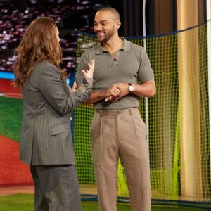 Jesse Williams Instagram - ⚾️ Drew in Review 🦇 

@thedrewbarrymoreshow @takemeoutbway