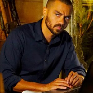 Jesse Williams Instagram - 🕵🏽 3 was a magic number 🪄 
Thank you @onlymurdershulu