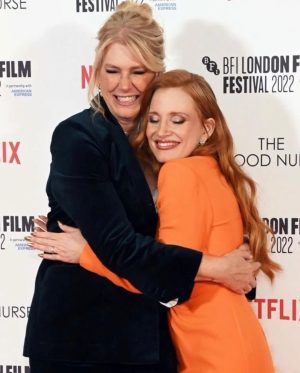 Jessica Chastain Instagram - #TheGoodNurse, London style 😎🧡
