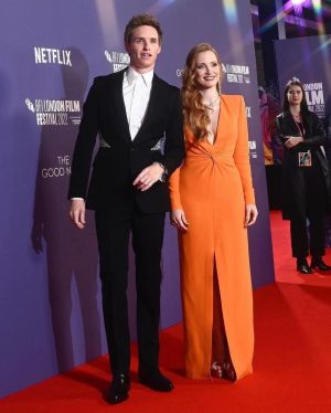 Jessica Chastain Instagram - #TheGoodNurse, London style 😎🧡