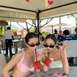 Jessica Jung Instagram - Splish, splash, sip & twirl 🌊🐝🐬🧚🏻🍓🥂