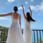 Jessica Jung Instagram - Splish, splash, sip & twirl 🌊🐝🐬🧚🏻🍓🥂