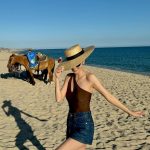 Jessica Jung Instagram - Sandy toes & vitamin sea🏖️☀️🕶️👒🩴🐴🐚🐠🌊🌈🔆💕 Los Cabos, Mexico