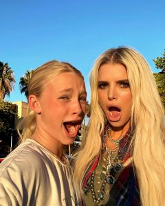 Jessica Simpson Instagram - The face when someone in the parking lot at the mall asks you for your autograph, but expects you to sign it Britney Spears 😜
