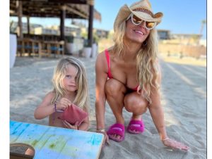 Jessica Simpson Thumbnail - 154.3K Likes - Most Liked Instagram Photos