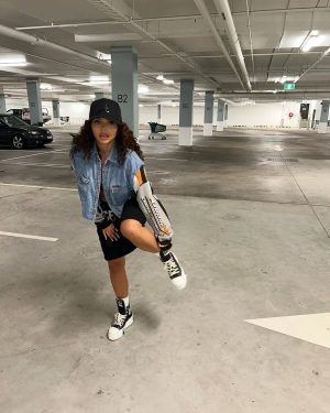 Jesy Nelson Instagram - My happy place 👽