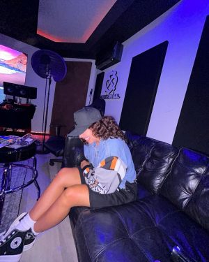 Jesy Nelson Instagram - My happy place 👽