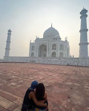 Jesy Nelson Instagram - 2023 Travels! 🇮🇳🇹🇷🇱🇰🇯🇵 🌎 @zionfoster