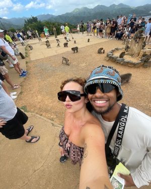 Jesy Nelson Instagram - 2023 Travels! 🇮🇳🇹🇷🇱🇰🇯🇵 🌎 @zionfoster