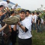 Jet Li Instagram - Fourteen years ago today, my family and I were in the Indian Ocean Tsunami. Since then, I have decided to dedicate my life to helping disaster relief. After all this time, I have not lost sight of this goal. I want to thank everyone for all their support and for joining the One Foundation family. Together, we have helped over 13 million cases and donated over 300 million USD. But most importantly, we have made over 1 billion donations. These numbers show how strong we are together. I can’t wait to see what we will continue to do together as one family. Thank you 🙏🏼 www.onefoundation.cn