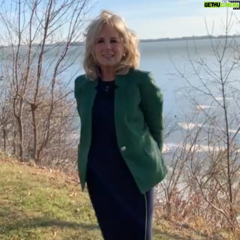 Jill Biden Instagram - The weather is getting colder❄, but #TeamJoe is heating up! 🔥 Storm Lake, Iowa