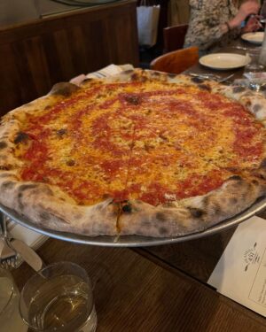 Jimmy Kimmel Instagram - The week in Brooklyn doesn’t get started until family dinner at @frankiesspuntino @fandfpizzeria