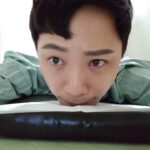 Jin Goo Instagram - 어젯밤 강추위에 웅크리고 촬영하다 목이 삐끗~! 2018마무리 잘 하세요~ 아프지맙시다~ 2019 건강해~