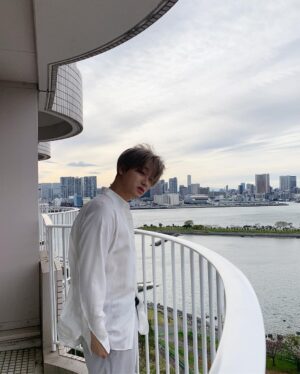 Jinhwan Instagram - 🌬💨