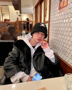 Jinhwan Instagram - 