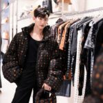 Jirakit Kuariyakul Instagram - ตามมาสัมผัสประสบการณ์การช้อปปิ้งแบบลักซ์ซูรี่ครั้งใหม่กันที่ “LUXE HALL” ชั้น M สยามพารากอน แบรนด์หรูระดับโลกมากมายยกขบวนเปิดเอ็กซ์คลูซีฟแฟล็กชิปสโตร์แห่งแรกในประเทศไทย ตอกย้ำความเป็น World Class Luxury Destination ของสยามพารากอนที่อยากให้เพื่อนๆ ทุกคนมาสัมผัสด้วยตัวเอง . #SiamParagon #WorldClassExperience #BeAmazed #LUXEHALLSiamParagon #LuxuryDestination Siam Paragon
