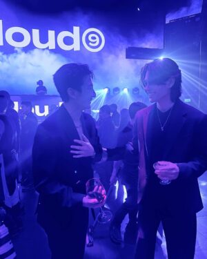 Jirakit Kuariyakul Instagram - Congratulations on your new chapter !! You are the special one! 
Wish you all success @bbrightvc  @cloud9.ent.official #cloud9entgrandopeningparty