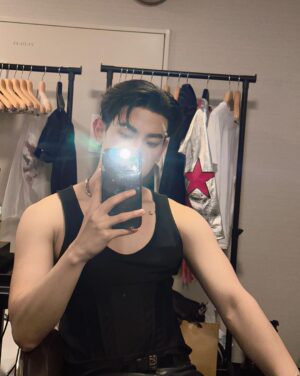 Jirakit Kuariyakul Instagram - 僕といっしょにいてください。