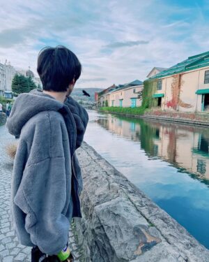 Jisung Instagram - 가족하고 여행. ☺️☺️☺️☺️

추억들은 점점 사라지고 
그 자리에서 새로운 추억들이 생겨난다

#여행 #힐링 #아직_많다