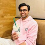 Jitendra Kumar Instagram – Coffee-shop 
#starbucks #grace