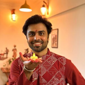 Jitendra Kumar Instagram - ॥ शुभ दीपावली ॥ 
#diwali #lights