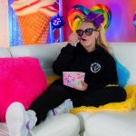 JoJo Siwa Instagram - 12 HOURS LEFT TO GET MY MERCH!!!! LINK IN MY BIO!!!💚✨