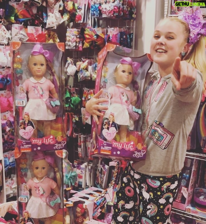 JoJo Siwa Instagram - MY NEW DOLL IS OUT!!🎉💜 You can buy the new KID IN A CANDY STORE “My life as” JoJo doll right now at Walmart!!🦄🔥 YAYYYY IM SO EXCITED!!!!!