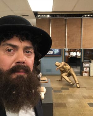 Joe Lo Truglio Instagram - 🚨BTS🚨”Cinco De Mayo” Heist, Season 6.  This was a fun day and Terry was a living trophy. 🏆Not easy makeup to be in for ten hours, but golden attitude.  I remember thinking how wonderfully outrageous this show is, as us weirdos pushed a shopping cart as fast as we could down the street Seinfeld used to shoot on. 🤯
#b99mems
