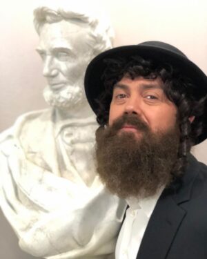Joe Lo Truglio Instagram - 🚨BTS🚨”Cinco De Mayo” Heist, Season 6.  This was a fun day and Terry was a living trophy. 🏆Not easy makeup to be in for ten hours, but golden attitude.  I remember thinking how wonderfully outrageous this show is, as us weirdos pushed a shopping cart as fast as we could down the street Seinfeld used to shoot on. 🤯
#b99mems