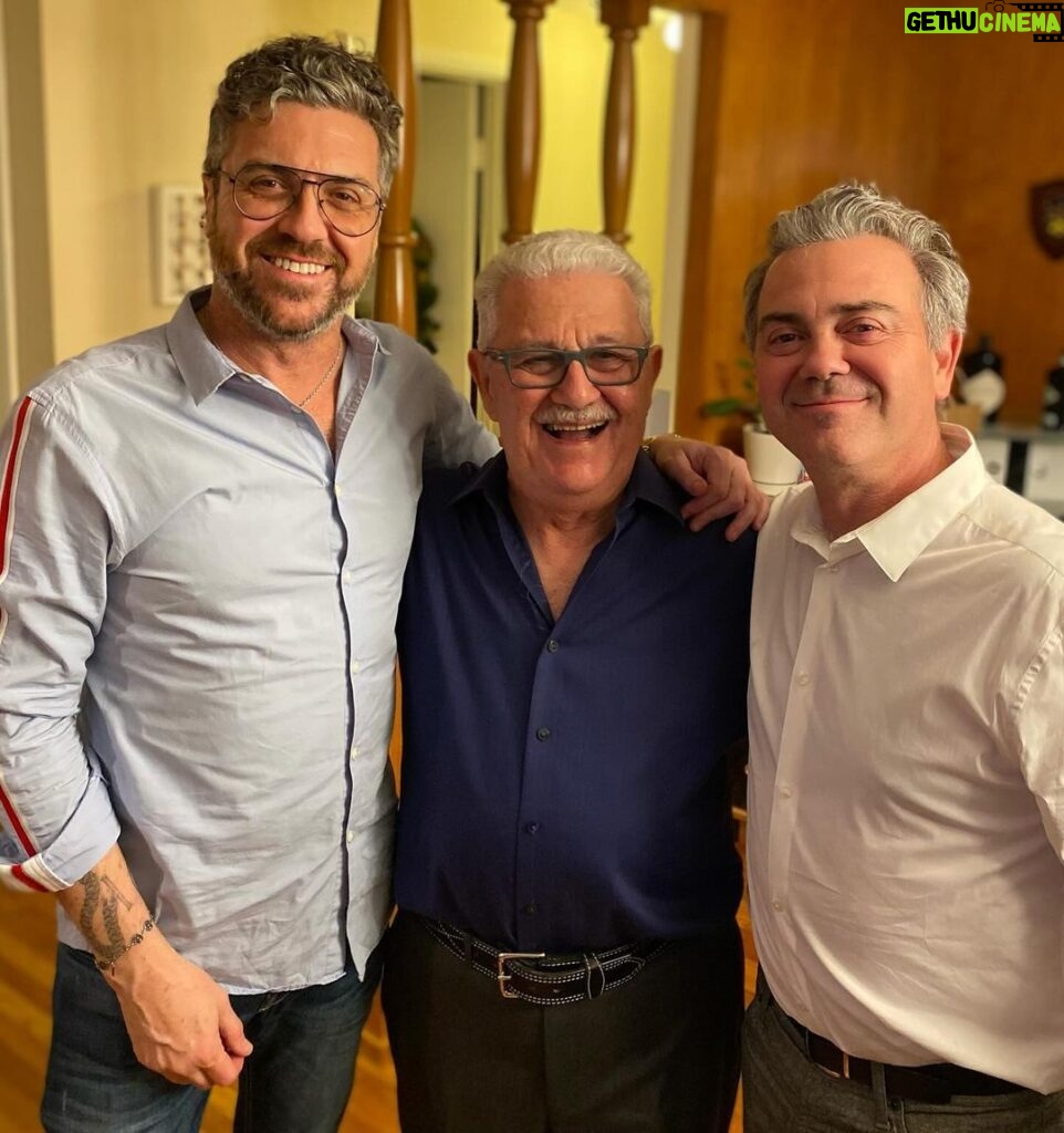Joe Lo Truglio Instagram - 💥Happy 80th Birthday💥to the handsome gent in the middle. He’s the sweetest man on earth. Love you Dad. ❤️