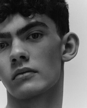 Joe Locke Instagram - Spoke to @behindtheblinds about Heartstopper, Queer stories, and all things Charlie spring! 
-
in conversation with @pm.onufrowicz 
captured in London by the amazing @emiliastaugaard and styled by the incredible @millermode 
wearing @ysl by @anthonyvaccarello
@celine, @maisonvalentino ,@ernest_w_baker
@christopherkane, @miumiu
Grooming by the very lovely @knightjosh