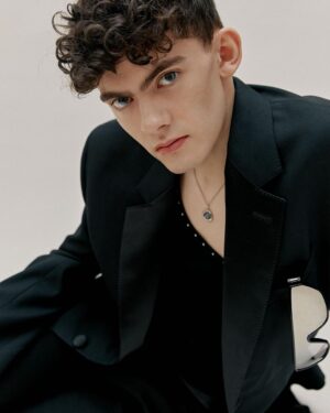 Joe Locke Instagram - Spoke to @behindtheblinds about Heartstopper, Queer stories, and all things Charlie spring! 
-
in conversation with @pm.onufrowicz 
captured in London by the amazing @emiliastaugaard and styled by the incredible @millermode 
wearing @ysl by @anthonyvaccarello
@celine, @maisonvalentino ,@ernest_w_baker
@christopherkane, @miumiu
Grooming by the very lovely @knightjosh