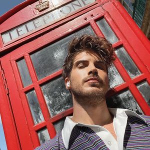 Joey Graceffa Instagram - missing England already 🥺🇬🇧 my solo summer in the city trip was something I’ll never forget… made new friends, reconnected with old ones, and grew a lot from being on my own. England feels like a second home to me, and I’m sure I’ll be back soon 😉