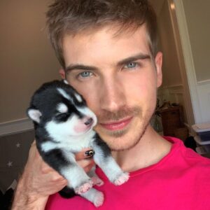 Joey Graceffa Instagram - At least my puppy laughs at my jokes...