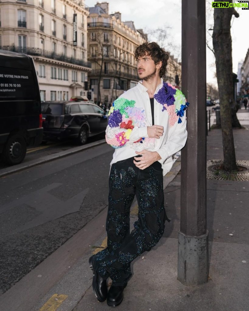 Joey Graceffa Instagram - Bonjour Paris! thanks for popping my Paris Fashion week 🍒 @kevingermanier 📸 @annamuradas