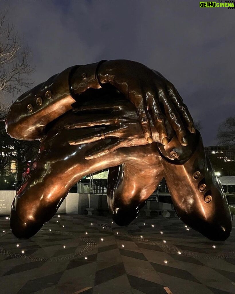 John Barrowman Instagram - "Out of the mountain of despair, a stone of hope." Martin Luther King JR Artist: Hank Willis Thomas "Let Love Quiet Fear" @hankwillisthomas #TheEmbraceBoston #HankWillisThomas #MartinLutherKingJr #CorettaScottKing #ForFreedoms Repost @withregram Photos of the sculpture credited to @hankwillisthomas Palm Springs, California