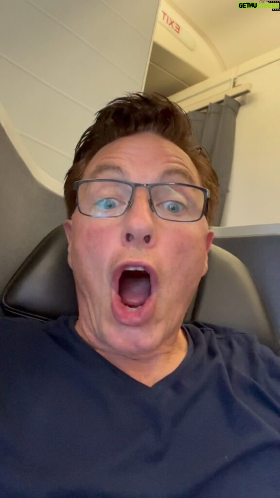 John Barrowman Instagram - Home for the next 10 hours #LosAngeles to #London on @americanair #flagship #Businessclass then connecting to Belfast. Layover in London…Looking forward to seeing everyone this weekend. @comicconnorthernireland